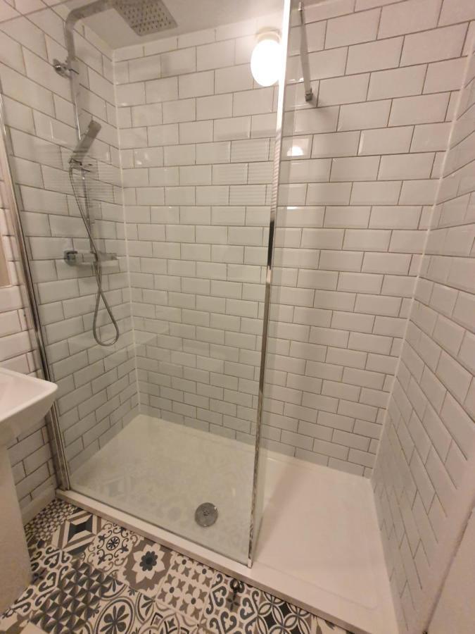Luxurious 3 Bedroom House With Permit Parking Норвіч Екстер'єр фото